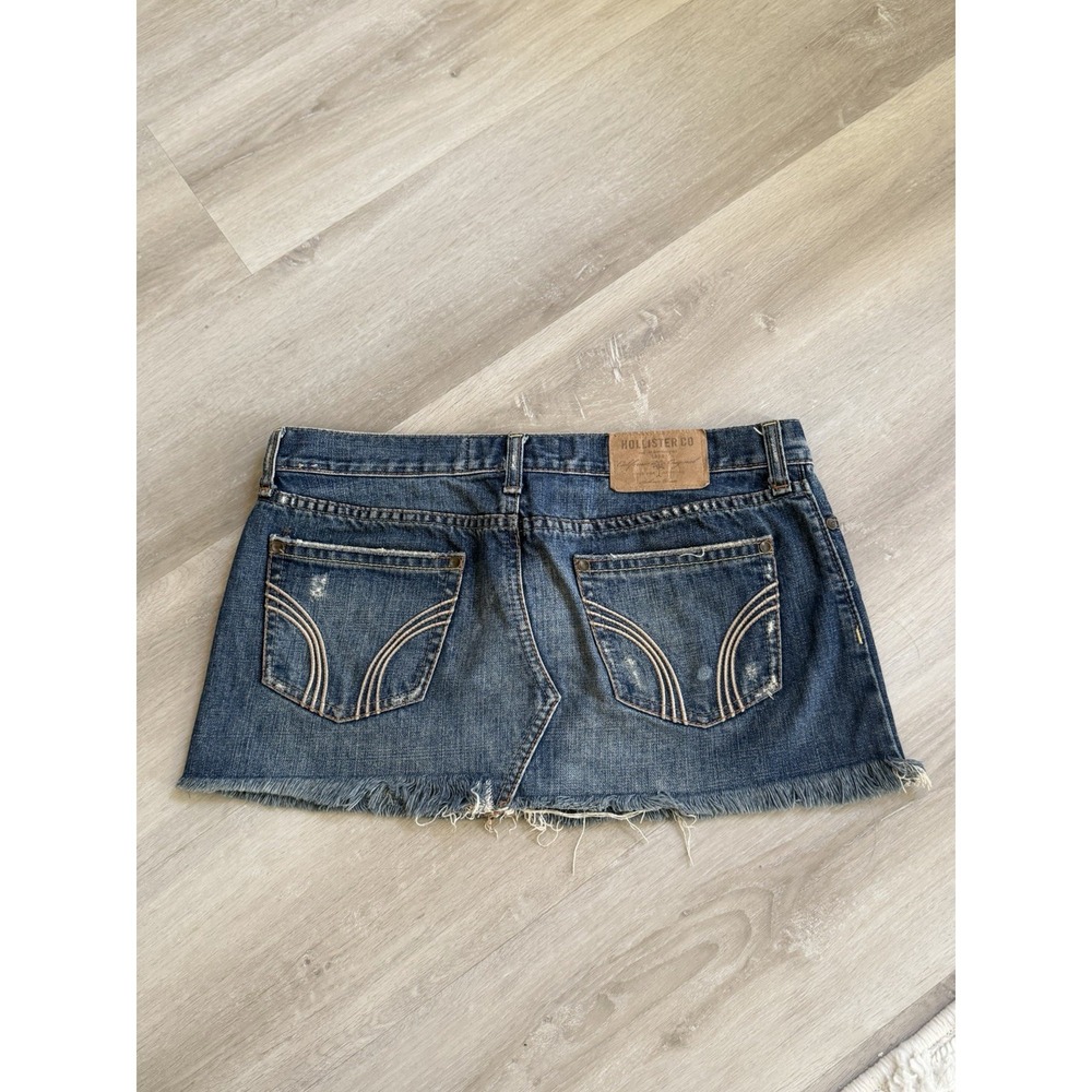 Vintage Hollister Denim Mini Skirt Size 5 Y2K Low Rise Frayed Raw Hem Distressed